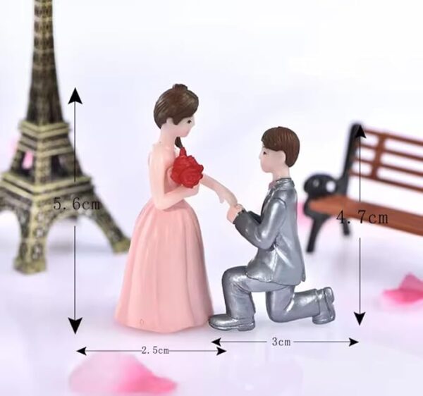 VRB Dec 2 Set Couples Miniature,Figurine,Statue for Valentine Gift, Home,Bedroom,Valentine,Gifts for Girlfriend, Living Room,Office,Restaurant Decor,Wedding,Showpiece,Gifts Figurines (Model 12)