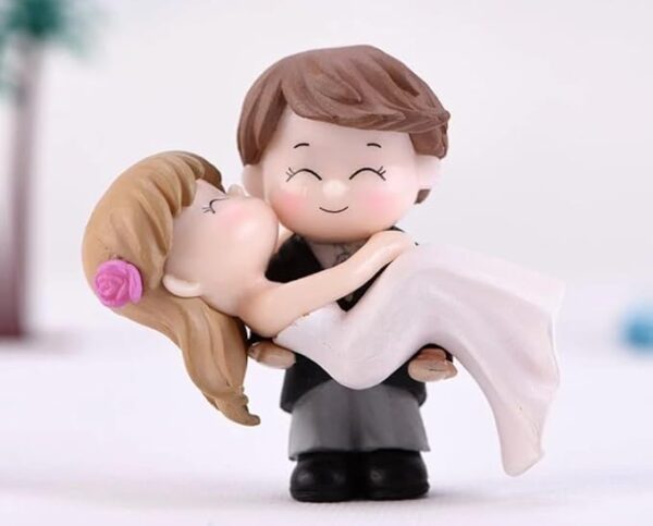 VRB Dec 2 Set Couples Miniature,Figurine,Statue for Valentine Gift, Home,Bedroom,Valentine,Gifts for Girlfriend, Living Room,Office,Restaurant Decor,Wedding,Showpiece,Gifts Figurines (Model 9)