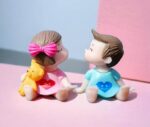 VRB Dec 2 Set Couples Miniature,Figurine,Statue for Valentine Gift, Home,Bedroom,Valentine,Gifts for Girlfriend, Living Room,Office,Restaurant Decor,Wedding,Showpiece,Gifts Figurines (Model 4)