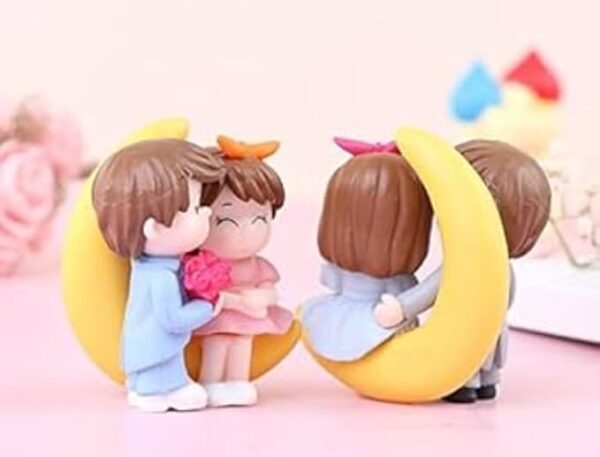 VRB Dec 2 Set Couples Miniature,Figurine,Statue for Valentine Gift, Home,Bedroom,Valentine,Gifts for Girlfriend, Living Room,Office,Restaurant Decor,Wedding,Showpiece,Gifts Figurines (Model 5)