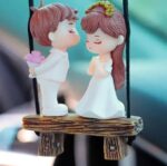 VRB Dec 2 Set Couples Miniature,Figurine,Statue for Valentine Gift, Home,Bedroom,Valentine,Gifts for Girlfriend, Living Room,Office,Restaurant Decor,Wedding,Showpiece,Gifts Figurines (Model 8).