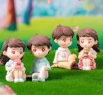 VRB Dec 2 Set Couples Miniature,Figurine,Statue for Valentine Gift, Home,Bedroom,Valentine,Gifts for Girlfriend, Living Room,Office,Restaurant Decor,Wedding,Showpiece,Gifts Figurines (Model 2)
