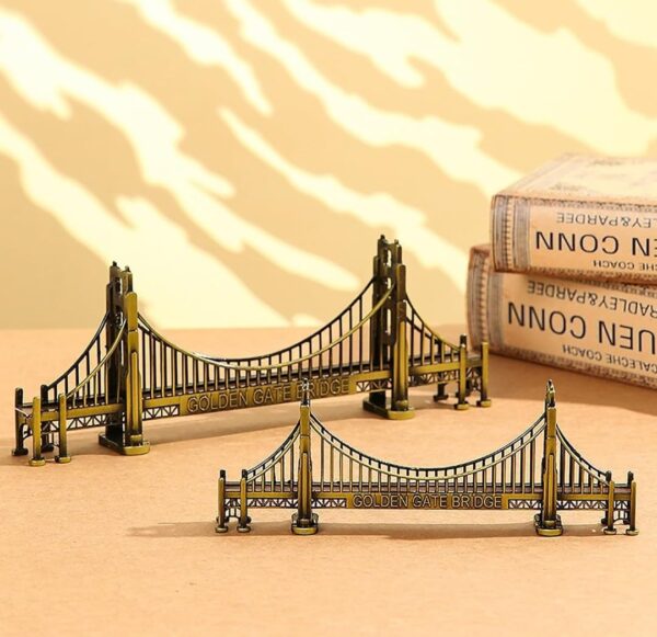 VRB Dec Brass 1 Set for Statue Study Office Desk Decor Showpiece Gift Decoration Accessories Items Decorative Showpeice for Home (London Bridge), Gold