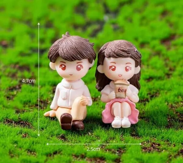 VRB Dec 2 Set Couples Miniature,Figurine,Statue for Valentine Gift, Home,Bedroom,Valentine,Gifts for Girlfriend, Living Room,Office,Restaurant Decor,Wedding,Showpiece,Gifts Figurines (Model 2)