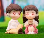 VRB Dec 2 Set Couples Miniature,Figurine,Statue for Valentine Gift, Home,Bedroom,Valentine,Gifts for Girlfriend, Living Room,Office,Restaurant Decor,Wedding,Showpiece,Gifts Figurines (Model 2)