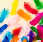VRB Dec 90 Pcs Natural Dyed Feathers for Crafts/Craft Materials/Art and Craft kit & Dream Catcher Making Feathers for Kids Handmade Wedding DIY Decorations Natural Feather.