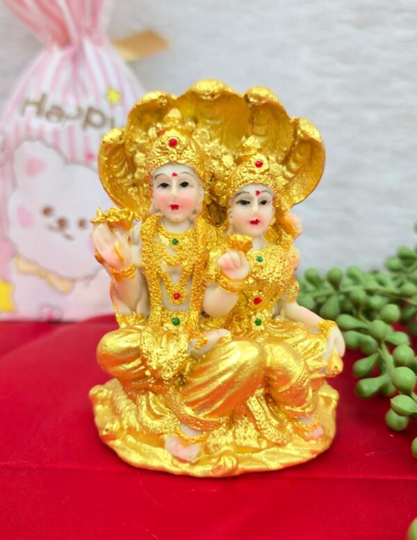 VRB Dec 1 Pcs Ganesha Idol Car Dashboard Idol Ganesha Murti Ganpati Idol for Home Decor Statue Gift for Office Desk Puja Room Figurine Office Desk, House Warming.