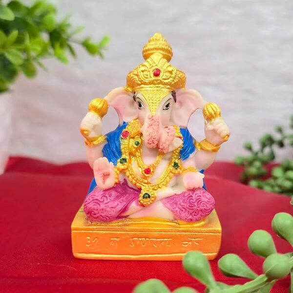 VRB Dec 1 Pcs Ganesha Idol Car Dashboard Idol Ganesha Murti Ganpati Idol for Home Decor Statue Gift for Office Desk Puja Room Figurine Office Desk, House Warming.