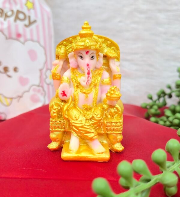 VRB Dec 1 Pcs Ganesha Idol Car Dashboard Idol Ganesha Murti Ganpati Idol for Home Decor Statue Gift for Office Desk Puja Room Figurine Office Desk, House Warming.