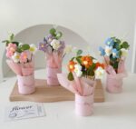 VRB Dec 1pcs Artificial Crochet Flower Bouquet/Artificial Flowers Bunch/Crochet flowers bouquet/Crochet flowers/Flowers Bouquet Gift for Girls Home Decor,gifting,etc. (Blue Daisy Bouquet)